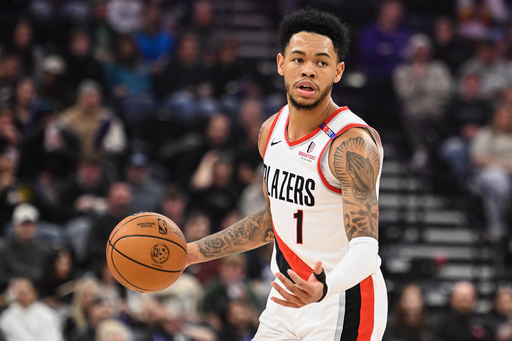 特雷杨出战热火，带动老鹰拿下重要胜利