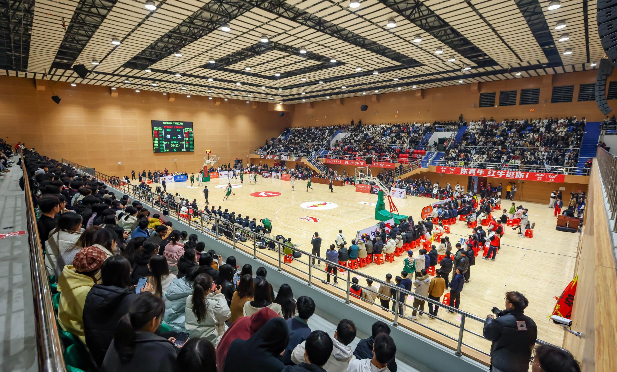 包含广西男篮实力超群，轻松晋级下一轮的词条