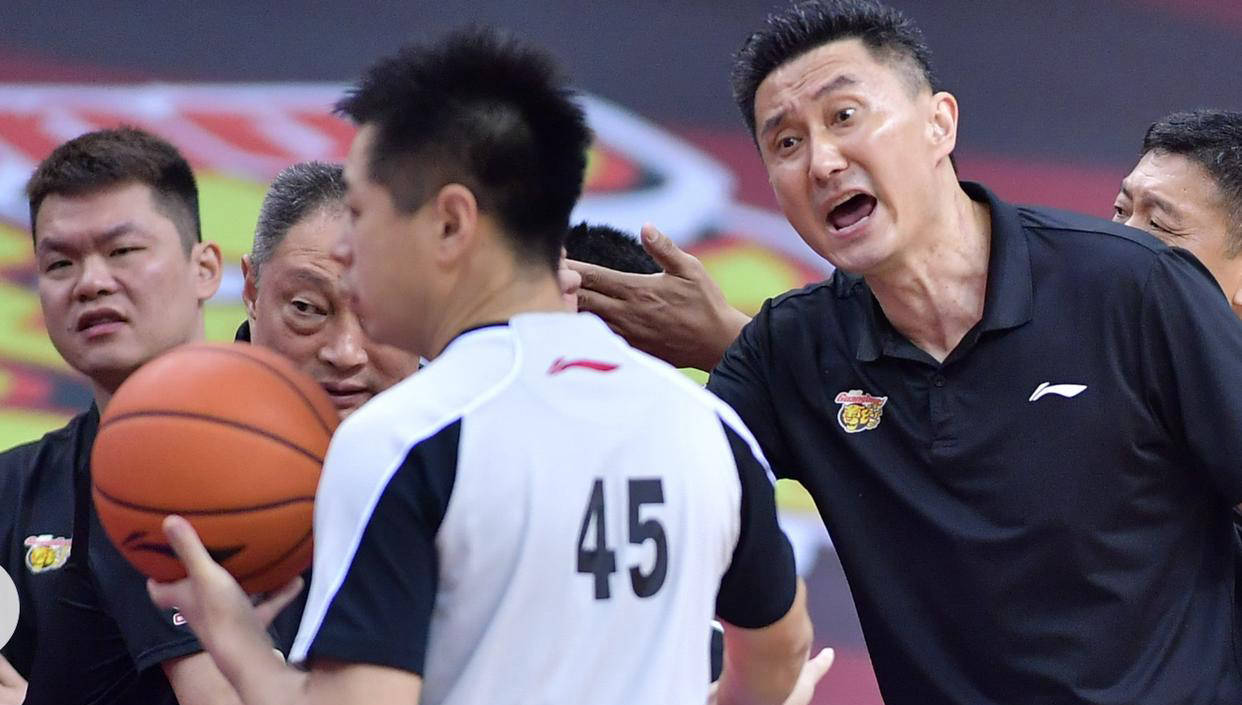 前国手加盟广东男篮，助力球队夺冠之路