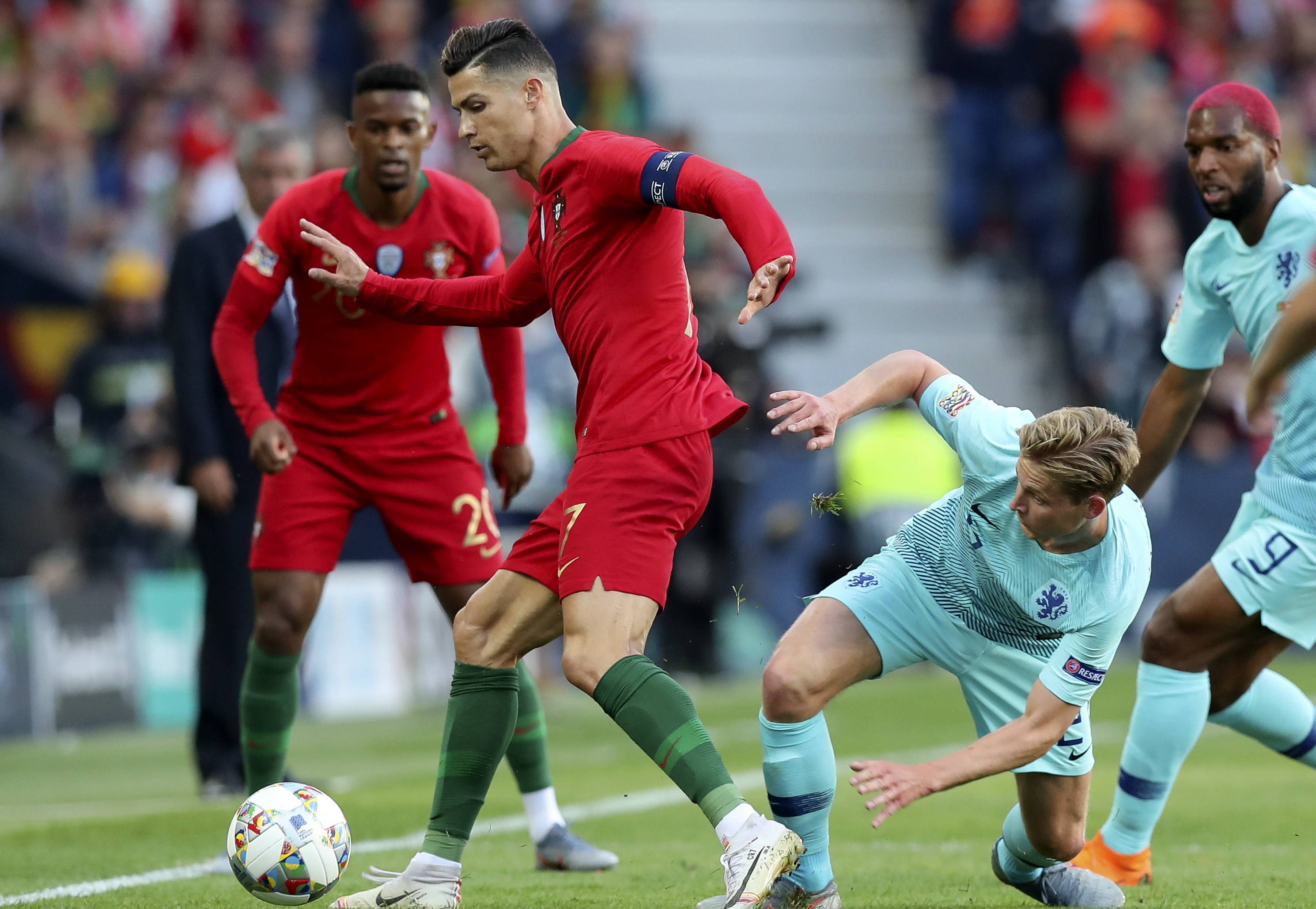 葡萄牙队在欧预赛中表现强势，备受瞩目