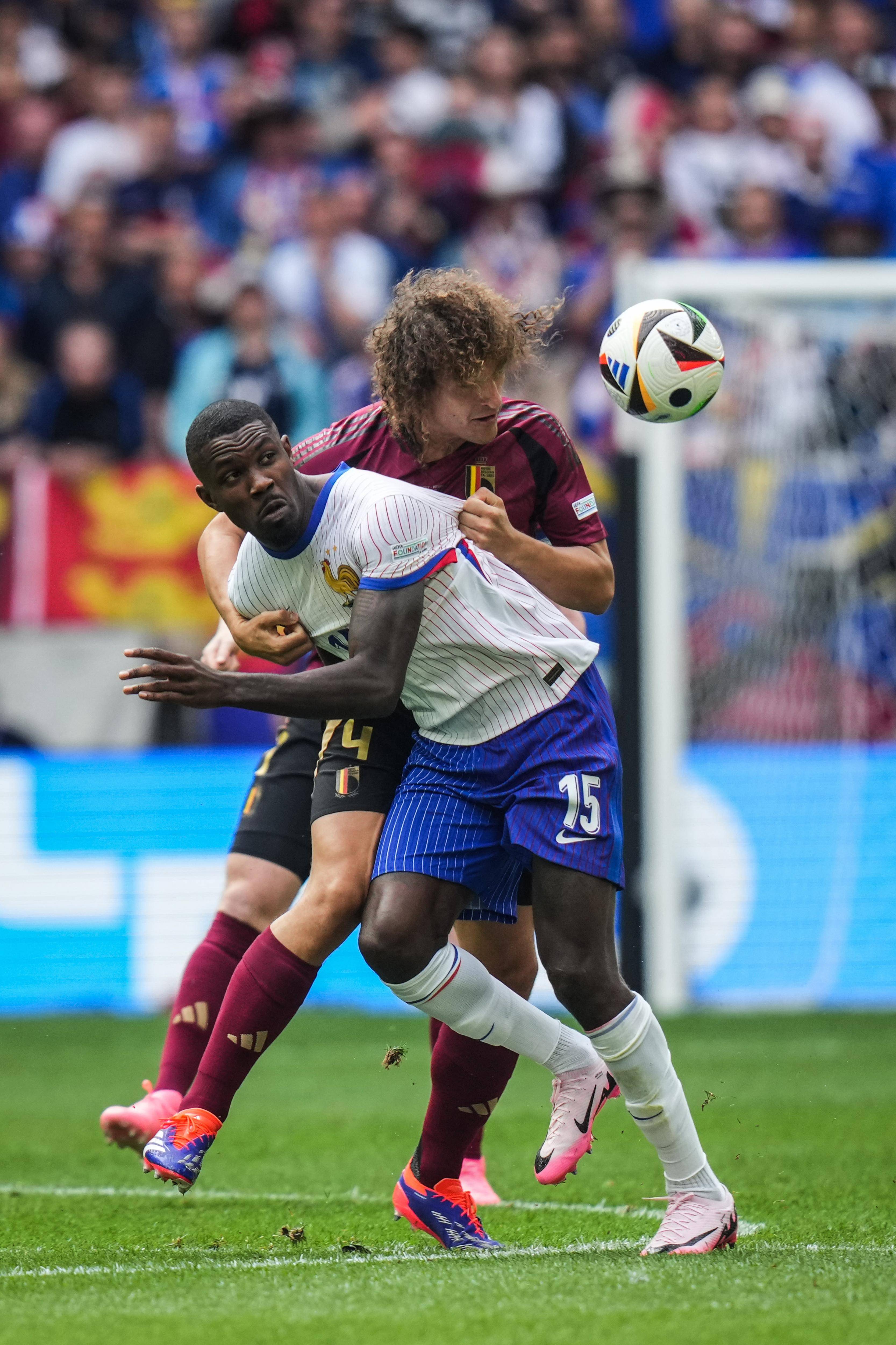 法国球队在国际比赛中获得胜利