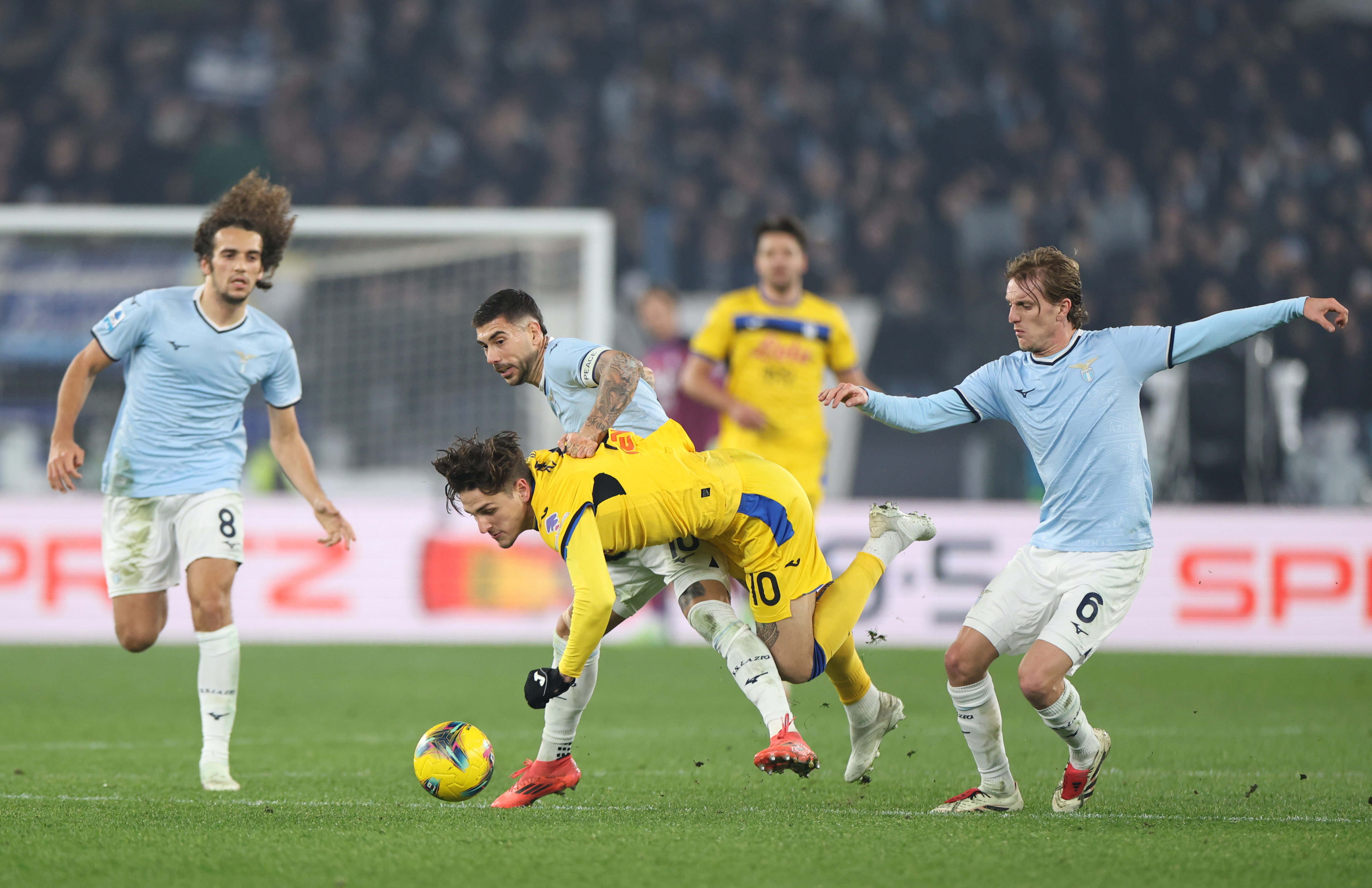 爱游戏网址-亚特兰大对国际米兰：强强对话的简单介绍